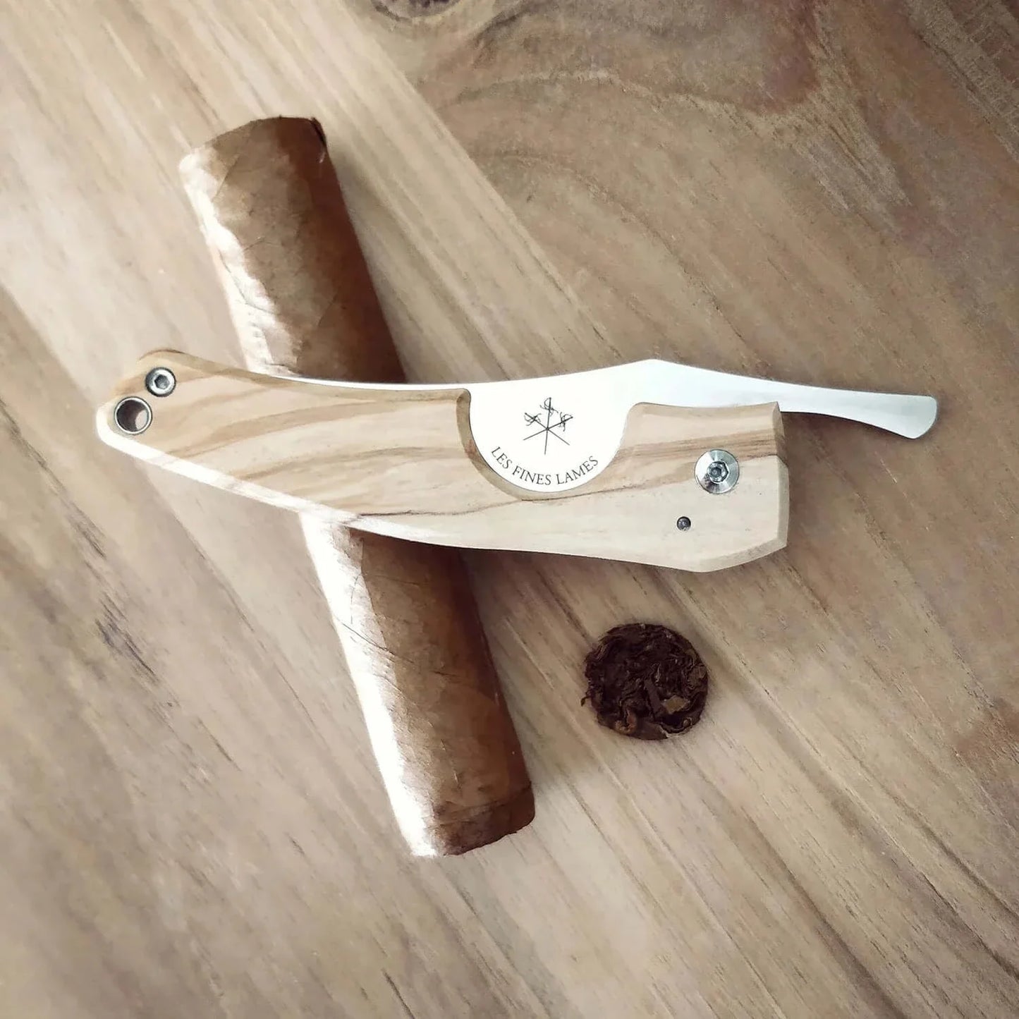 LES FINES LAMES - LE PETIT - Cigar Knife - Olivewood