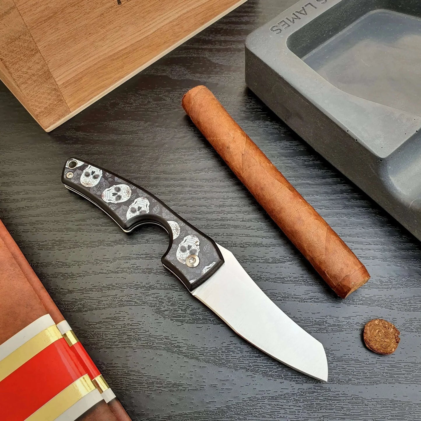 LES FINES LAMES - LE PETIT - Cigar Knife - Calavera